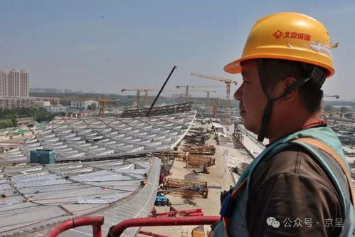 做兩頭，歇中間 高溫“烤”驗(yàn)下，京城智慧施工保建設(shè)